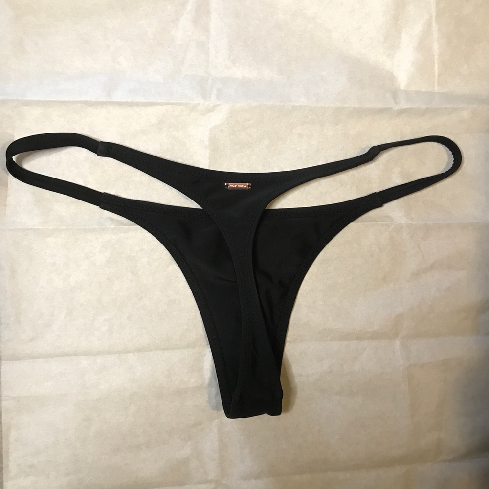 White Fox Boutique Hollywood bottoms / black